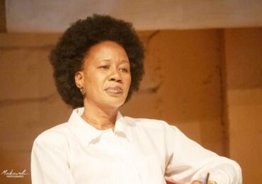 FATOUMATA KÉÏTA LANCE UNE MAISON D’ÉDITION COUPLÉ À LA DÉDICACE D’UN RECUEIL DE 2 TOMES